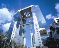 高層ビルと安全帯①